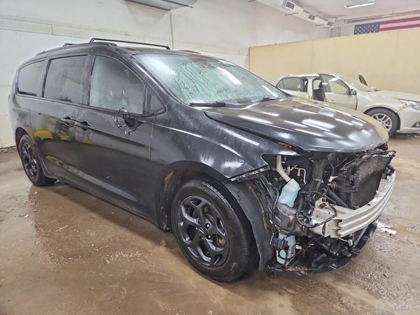 2021 CHRYSLER PACIFICA