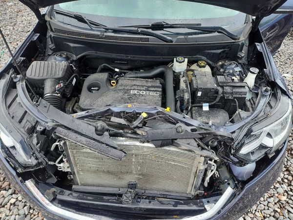 2018 CHEVROLET EQUINOX LT (1LT)