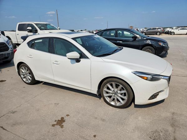 2017 MAZDA 3 Grand Touring