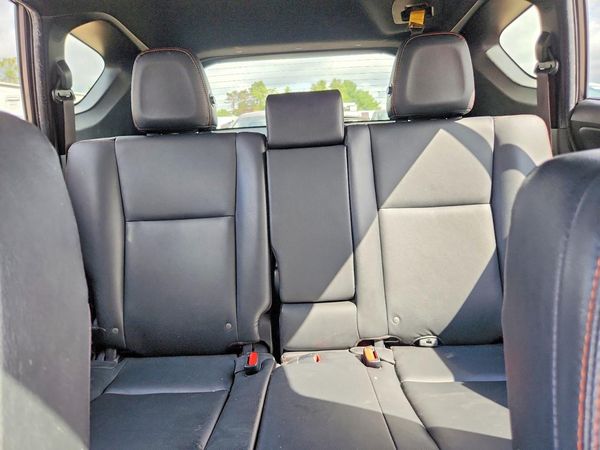 2017 TOYOTA RAV4 SE