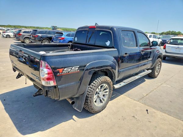 2015 TOYOTA TACOMA Delux Grade