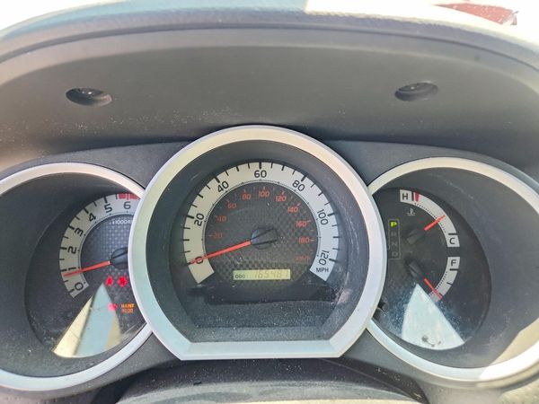 2015 TOYOTA TACOMA Delux Grade