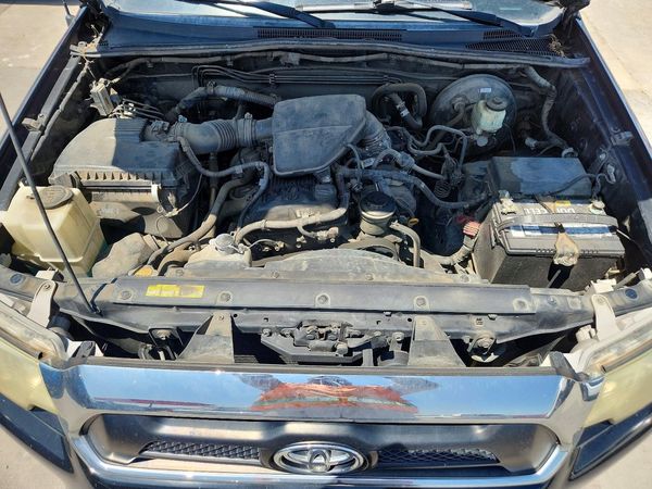 2015 TOYOTA TACOMA Delux Grade