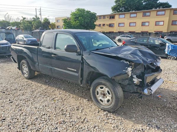2015 TOYOTA TACOMA Delux Grade