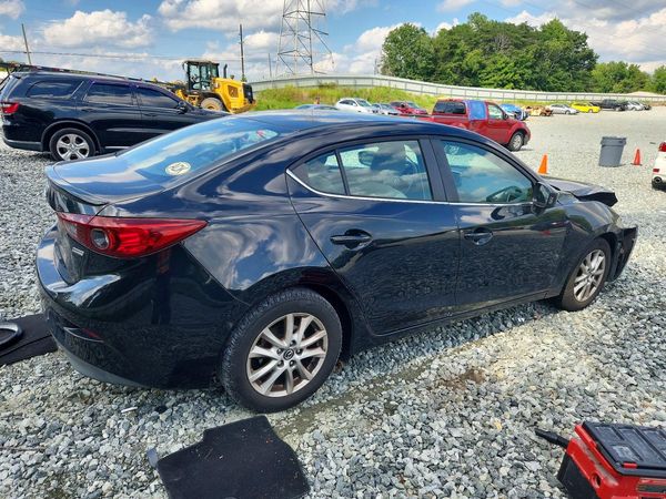 2016 MAZDA 3 Touring/GS