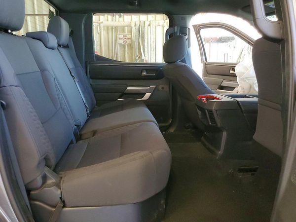 2025 TOYOTA TUNDRA