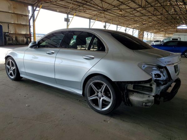 2016 MERCEDES-BENZ C C300