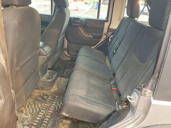 2017 JEEP WRANGLER UNLIMITED SPORT 4X4