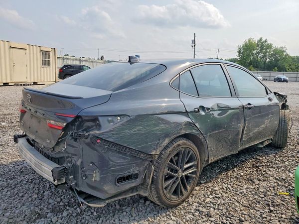 2025 TOYOTA CAMRY