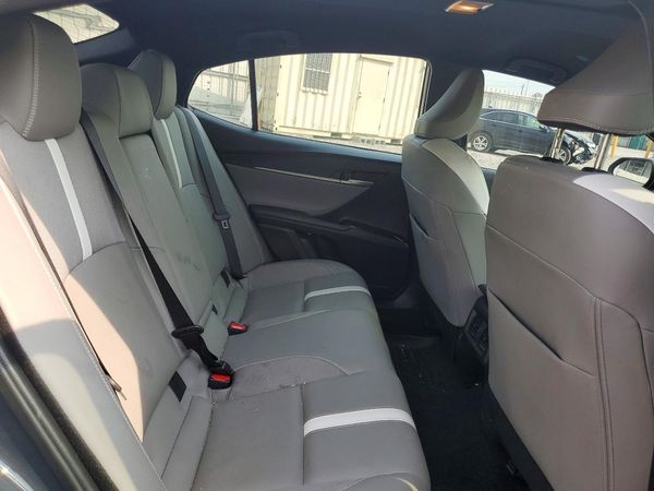 2025 TOYOTA CAMRY