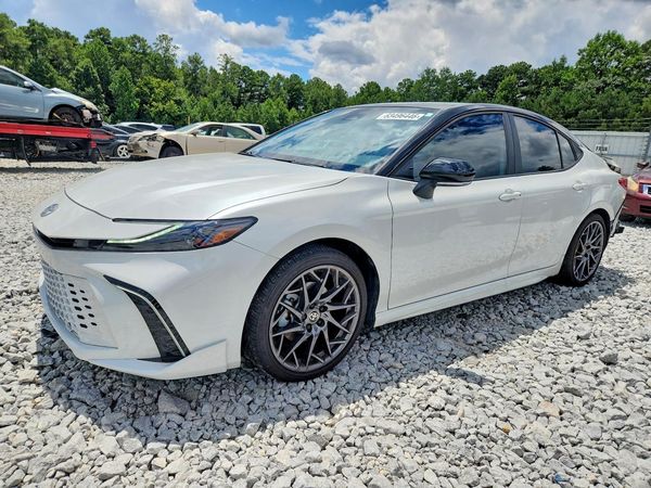 2025 TOYOTA CAMRY