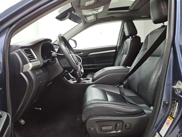 2019 TOYOTA HIGHLANDER SE/XLE — DENT