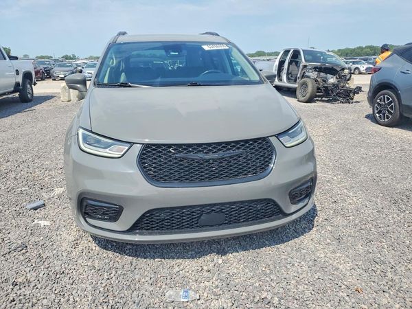 2022 CHRYSLER PACIFICA