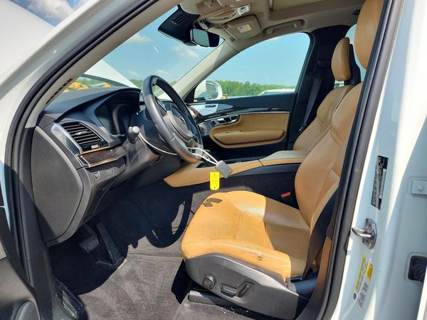 2016 VOLVO XC90 SV42 Momentum