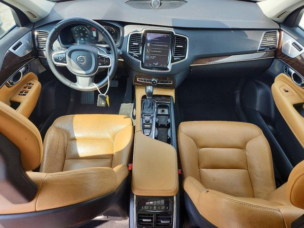 2016 VOLVO XC90 SV42 Momentum