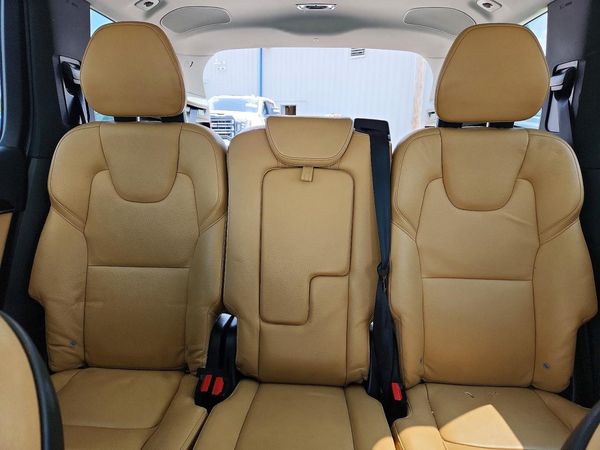 2016 VOLVO XC90 SV42 Momentum