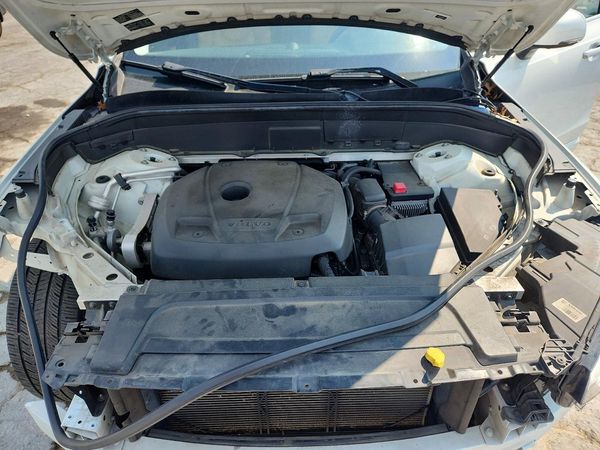 2016 VOLVO XC90 SV42 Momentum