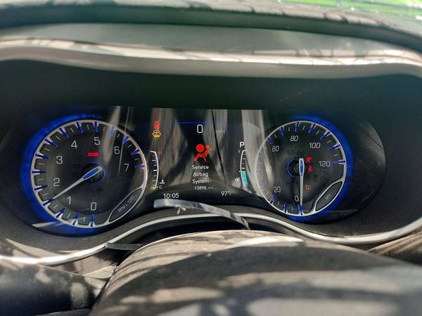 2025 CHRYSLER VOYAGER