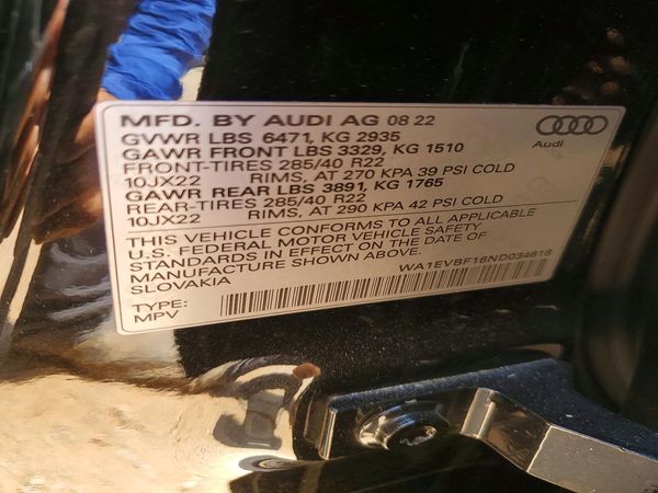 2022 AUDI Q8