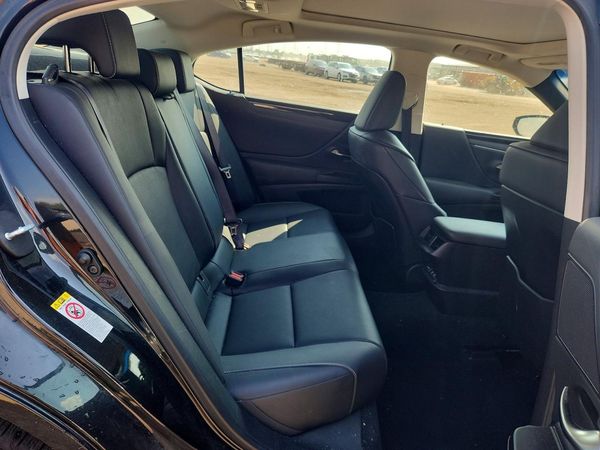2019 LEXUS ES 350