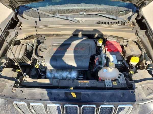 2020 JEEP RENEGADE Latitude, Longitude