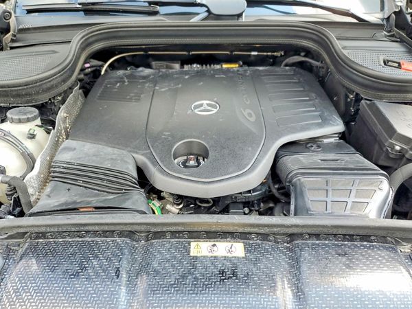 2025 MERCEDES-BENZ GLS-CLASS GLS450 4MATIC — Engine bay