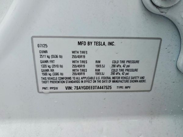 2026 TESLA MODEL Y