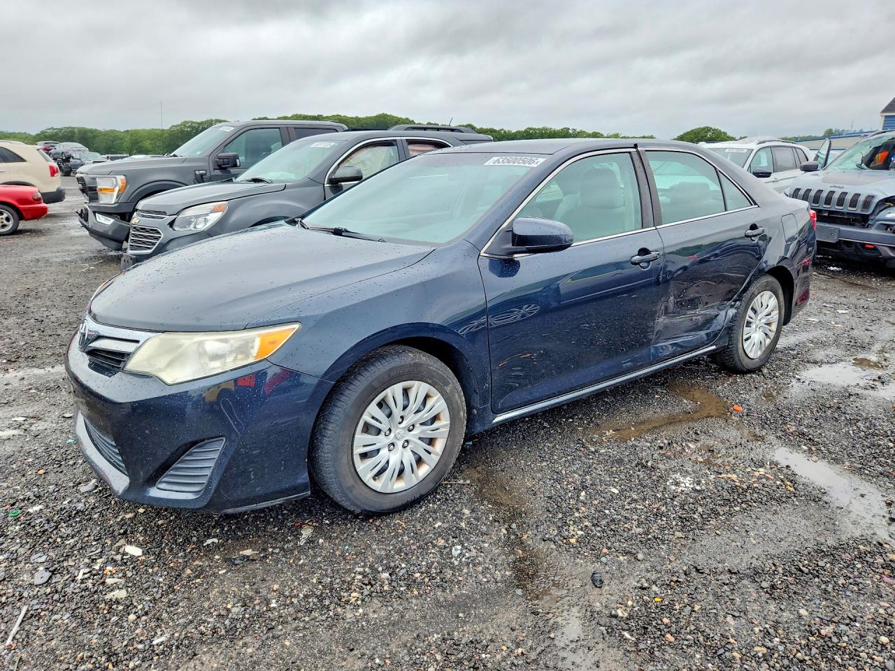 2014 TOYOTA CAMRY