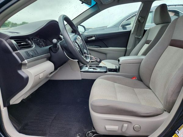 2014 TOYOTA CAMRY