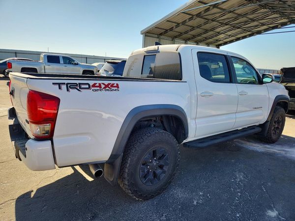 2017 TOYOTA TACOMA