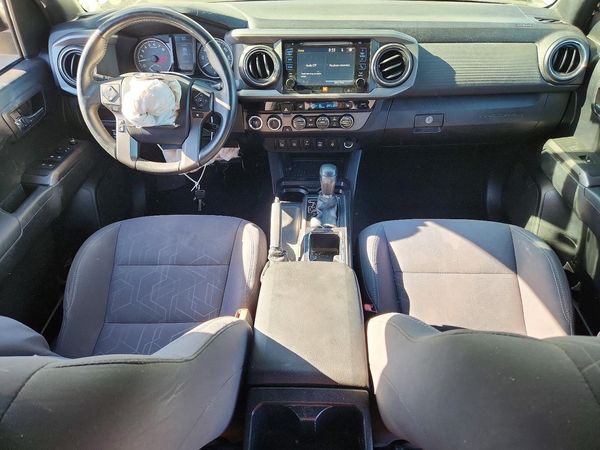 2017 TOYOTA TACOMA