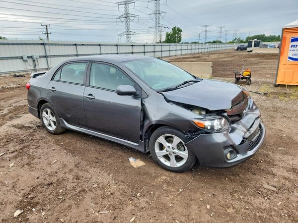 2013 TOYOTA COROLLA