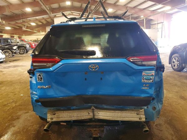 2021 TOYOTA RAV4 LE