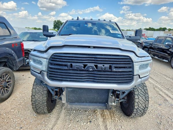 2021 RAM 3500 Laramie