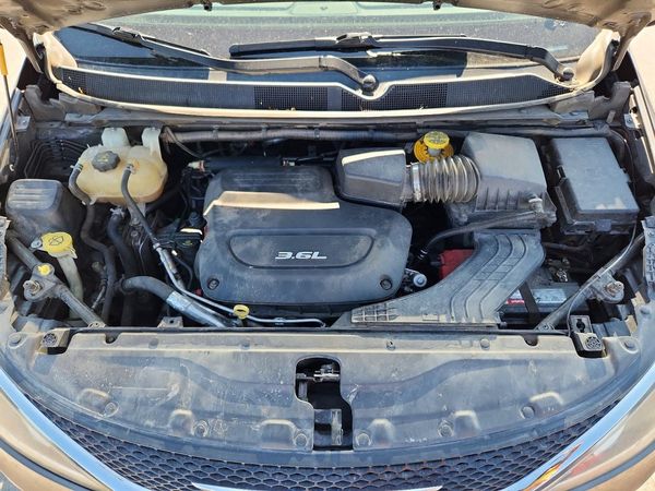 2017 CHRYSLER PACIFICA Touring L