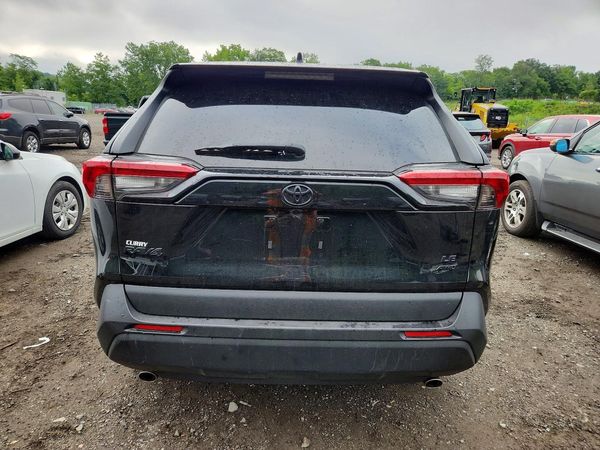 2023 TOYOTA RAV4 LE