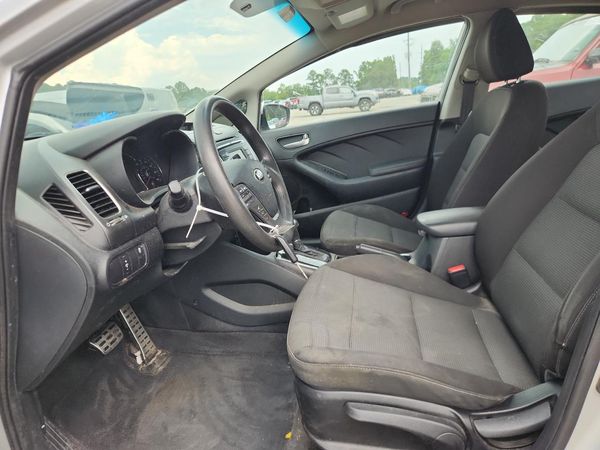 2018 KIA FORTE LX Base