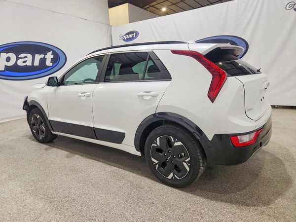 2024 KIA NIRO Wind