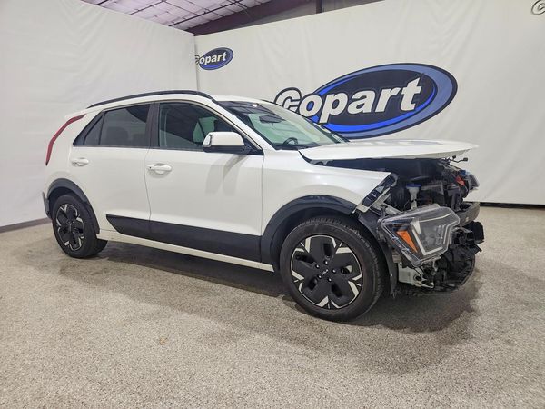 2024 KIA NIRO Wind