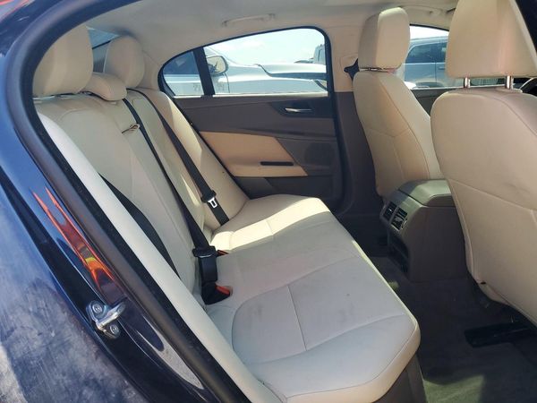 2019 JAGUAR XE