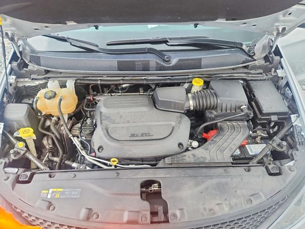 2022 CHRYSLER VOYAGER LX