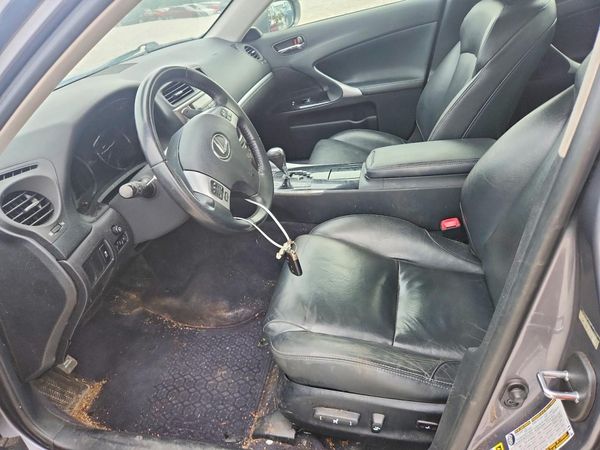 2013 LEXUS IS 250