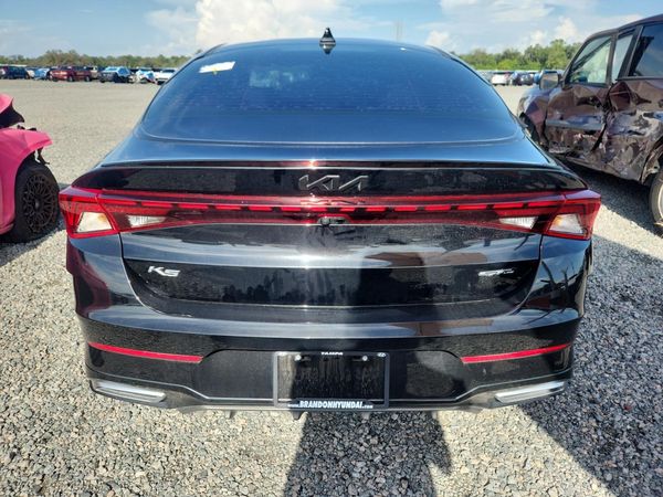 2022 KIA K5