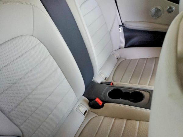 2018 MERCEDES-BENZ C C300