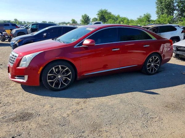 2013 CADILLAC XTS Luxury
