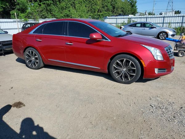 2013 CADILLAC XTS Luxury