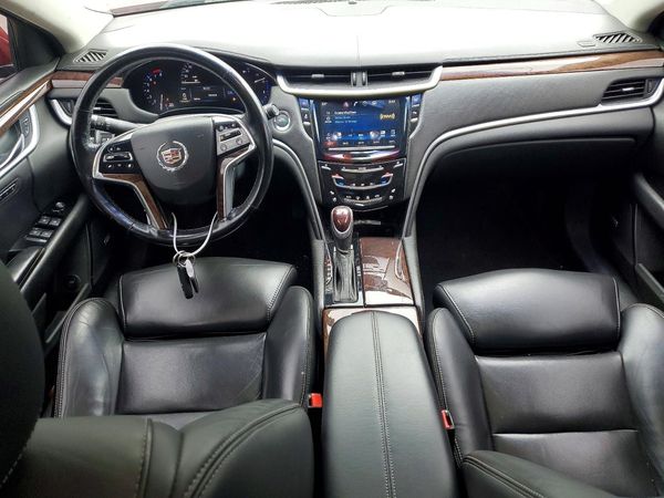 2013 CADILLAC XTS Luxury