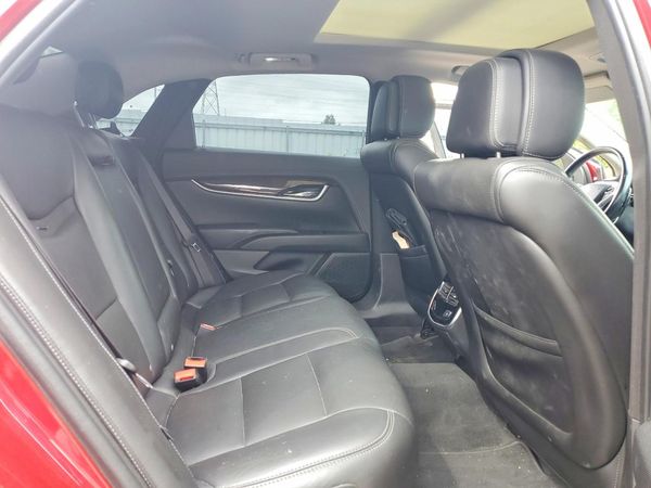 2013 CADILLAC XTS Luxury