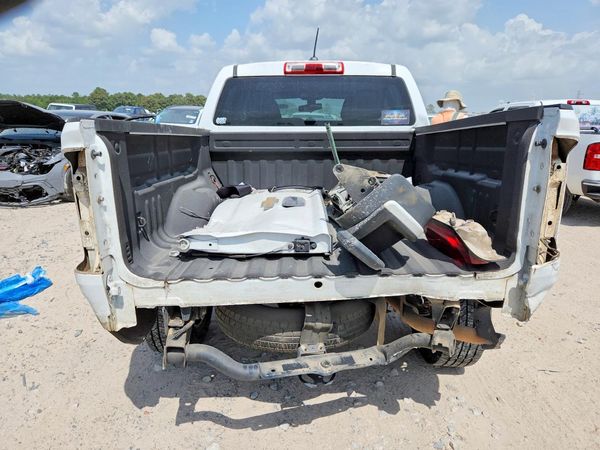 2017 CHEVROLET COLORADO LT