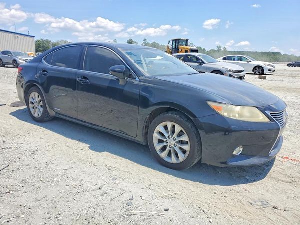 2013 LEXUS ES 300h